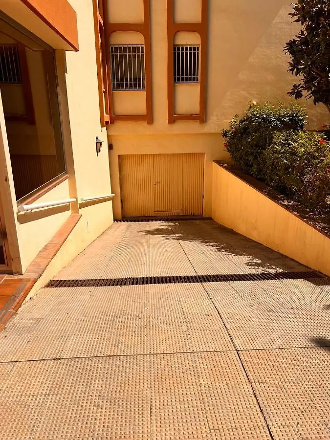 Apartamento Pedregalejo Playa, Piscina Y Parking Málaga
