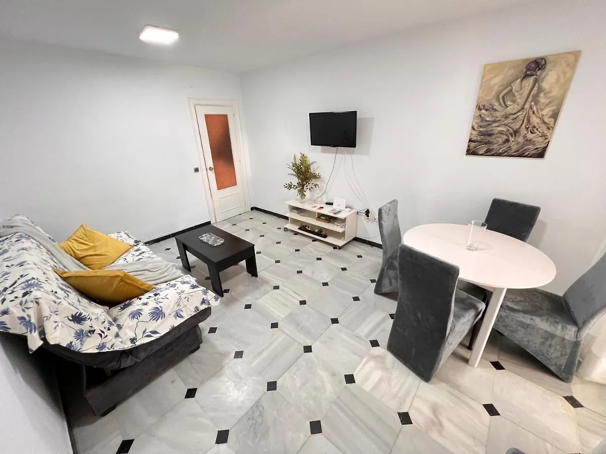 Apartamento Pedregalejo Playa, Piscina Y Parking Málaga